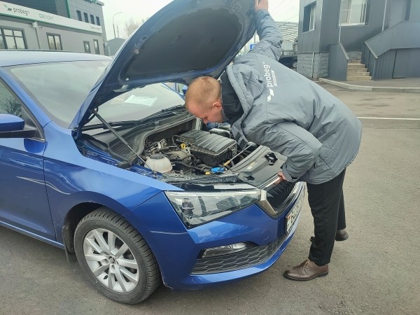 «За эти деньги не продашь!» Сколько за Skoda Rapid 2020 г. в. предложили перекупы и сколько — дилеры?