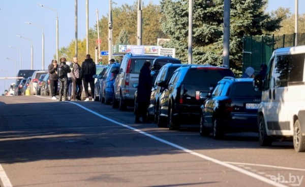 Житель Брестского района оштрафован за незаконное оказание услуг по ускоренному прохождению границы Житель Брестского района оштрафован за незаконное оказание услуг по ускоренному прохождению границы