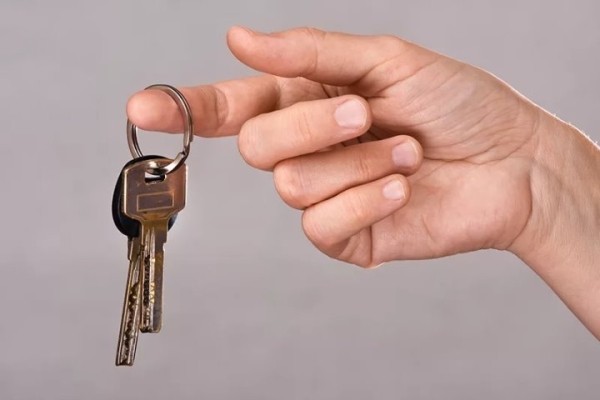 Семейная пара едва не купила квартиру у недееспособной минчанки. Чем чревата такая покупка Семейная пара едва не купила квартиру у недееспособной минчанки. Чем чревата такая покупка