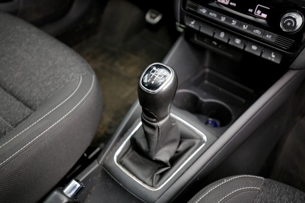 «За эти деньги не продашь!» Сколько за Skoda Rapid 2020 г. в. предложили перекупы и сколько — дилеры?