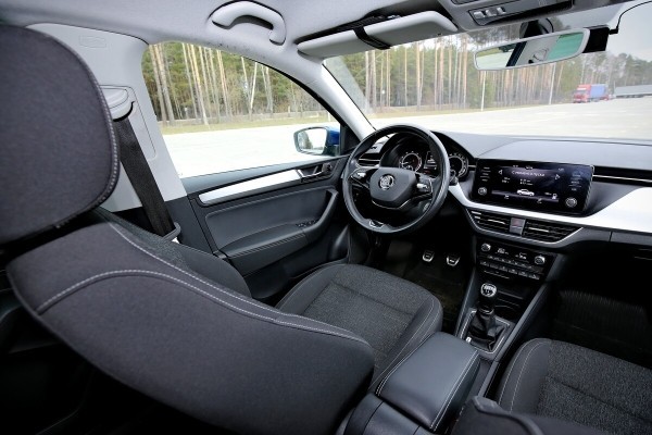 «За эти деньги не продашь!» Сколько за Skoda Rapid 2020 г. в. предложили перекупы и сколько — дилеры?