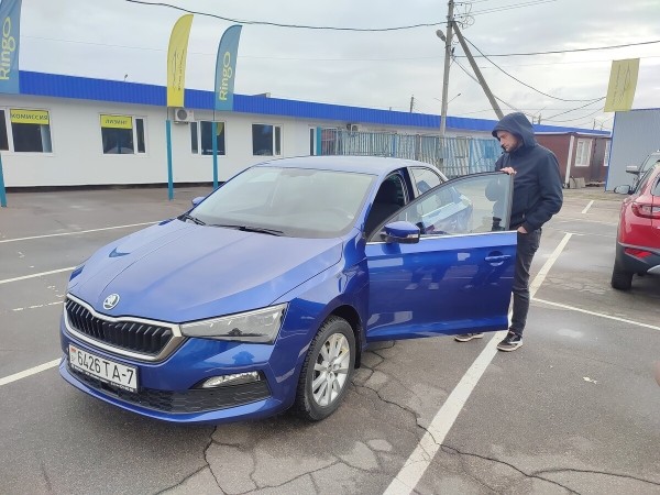 «За эти деньги не продашь!» Сколько за Skoda Rapid 2020 г. в. предложили перекупы и сколько — дилеры?