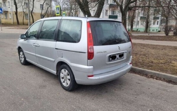 «Отъехал 100 км, а потом из-под капота как бабахнет!» Белорус купил Citroen C8, но до дома так и не добрался «Отъехал 100 км, а потом из-под капота как бабахнет!» Белорус купил Citroen C8, но до дома так и не добрался