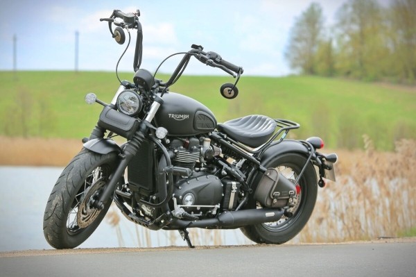 «В замок зажигания впихнули ключ от шкафа». Белорус про Triumph Bonneville Bobber из Америки «В замок зажигания впихнули ключ от шкафа». Белорус про Triumph Bonneville Bobber из Америки