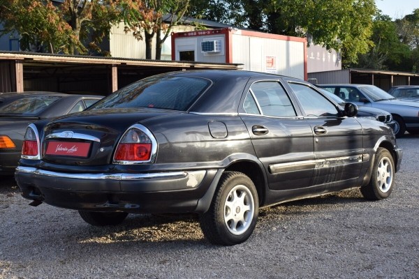 В Венгрии продают очень редкую «Волгу» из 2000-х. Сколько просят? В Венгрии продают очень редкую «Волгу» из 2000-х. Сколько просят?