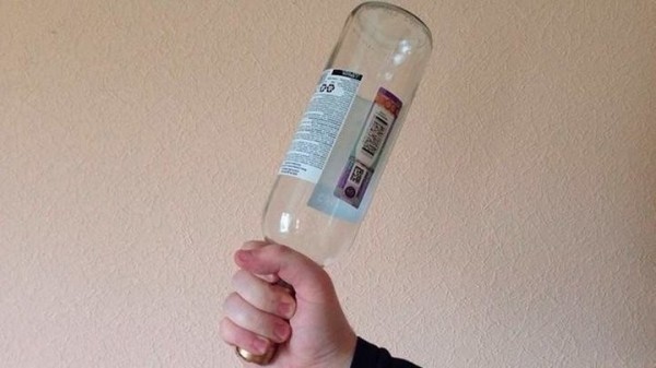 Разбил бутылку о голову падчерицы. Случай в Каменце Разбил бутылку о голову падчерицы. Случай в Каменце