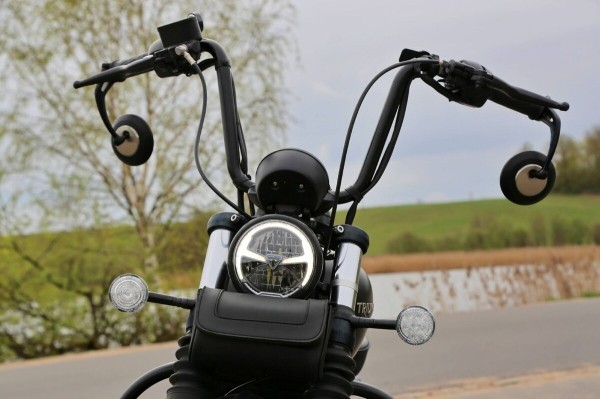 «В замок зажигания впихнули ключ от шкафа». Белорус про Triumph Bonneville Bobber из Америки «В замок зажигания впихнули ключ от шкафа». Белорус про Triumph Bonneville Bobber из Америки