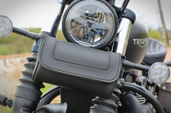 «В замок зажигания впихнули ключ от шкафа». Белорус про Triumph Bonneville Bobber из Америки «В замок зажигания впихнули ключ от шкафа». Белорус про Triumph Bonneville Bobber из Америки