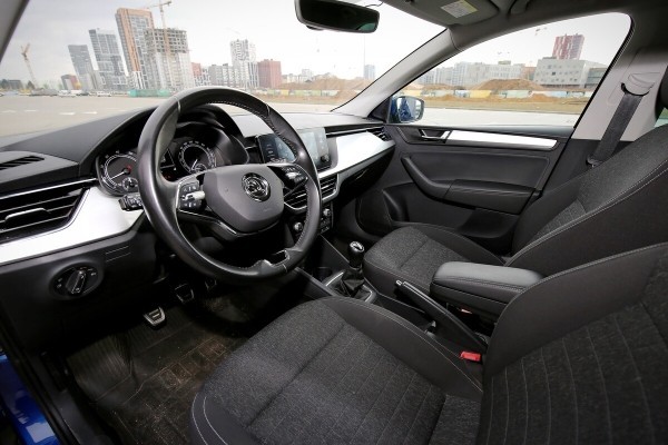 «За эти деньги не продашь!» Сколько за Skoda Rapid 2020 г. в. предложили перекупы и сколько — дилеры?