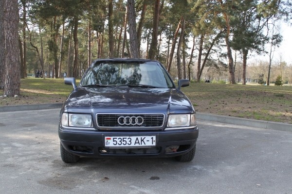 19-летний студент за год проехал более 40 000 км на отцовской Audi 80. А затем купил себе такую же! 19-летний студент за год проехал более 40 000 км на отцовской Audi 80. А затем купил себе такую же!