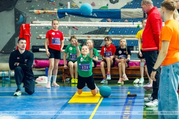 Брест принимает финал состязаний юных легкоатлетов «300 талантов для Королевы» Брест принимает финал состязаний юных легкоатлетов «300 талантов для Королевы»