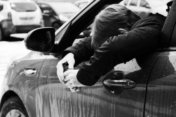 Угнал машину и сломал позвоночник – все это в Каменецком районе Угнал машину и сломал позвоночник – все это в Каменецком районе