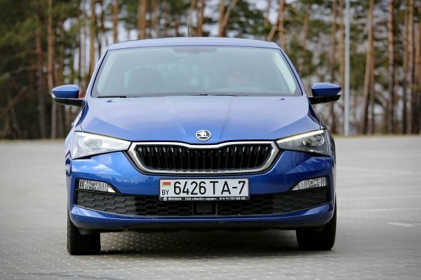 «За эти деньги не продашь!» Сколько за Skoda Rapid 2020 г. в. предложили перекупы и сколько — дилеры?