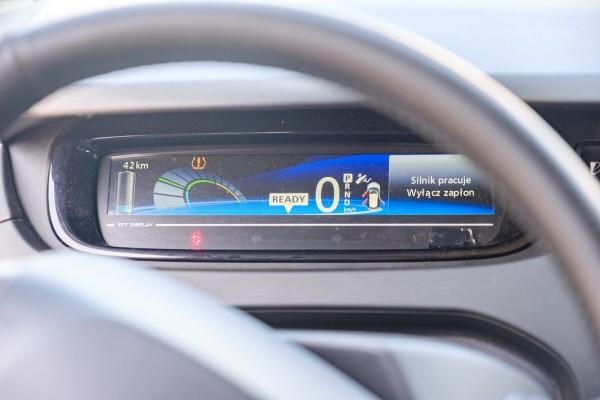 «С одного такси можно заработать 8 000 рублей». Владельцы Renault Zoe рассказали о выгоде «электричек» «С одного такси можно заработать 8 000 рублей». Владельцы Renault Zoe рассказали о выгоде «электричек»