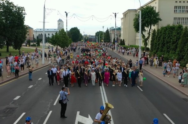 Брест готовится принять масштабный республиканский «Последний звонок» Брест готовится принять масштабный республиканский «Последний звонок»