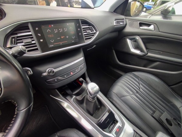 «Приезжайте без автоподборщика!» О чём молчат владельцы Peugeot, Renault и Opel «семь дней как из Германии»? «Приезжайте без автоподборщика!» О чём молчат владельцы Peugeot, Renault и Opel «семь дней как из Германии»?