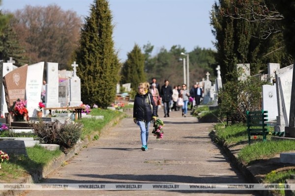 Радуница: время проведения поминальных молебнов на кладбищах Бреста Радуница: время проведения поминальных молебнов на кладбищах Бреста