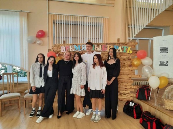 В Дивинском детском доме провели выпускников &mdash; 11 воспитанников теперь будут строить свою жизнь самостоятельно