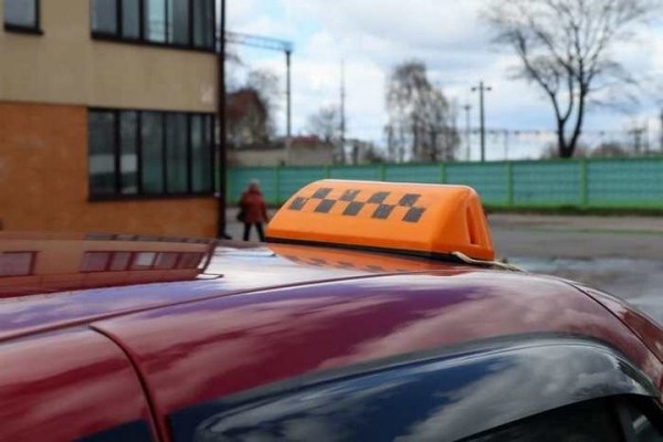 В Пинске владелец компании такси скрыл от налоговой более 2 миллионов рублей выручки