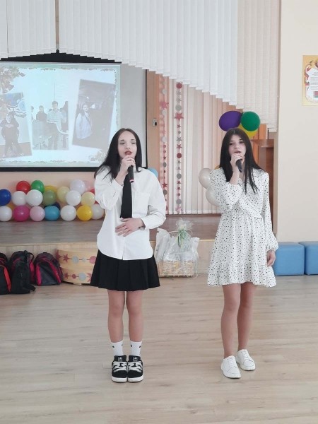 В Дивинском детском доме провели выпускников &mdash; 11 воспитанников теперь будут строить свою жизнь самостоятельно