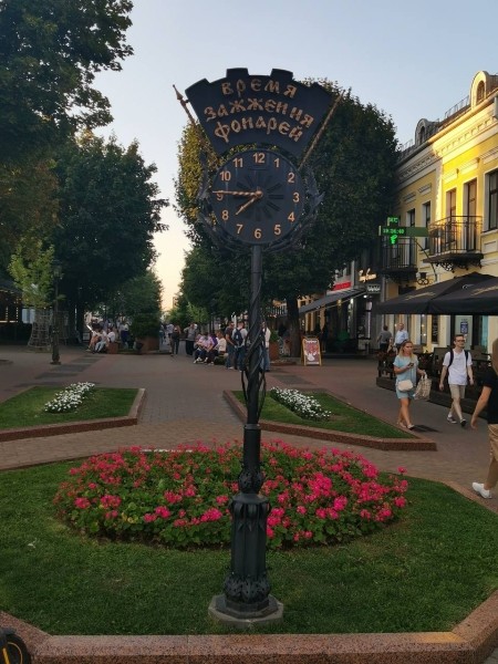 Стало известно, когда вернутся часы, на которых указывается время зажжения фонарей на Советской в Бресте Стало известно, когда вернутся часы, на которых указывается время зажжения фонарей на Советской в Бресте