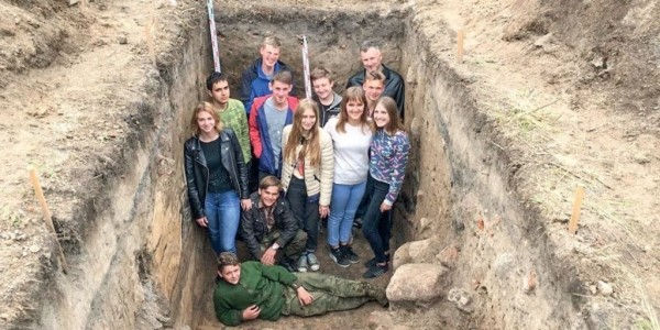 София Донцова мечтала стать искателем древностей, а пришла работать в школу №1 г.Каменец София Донцова мечтала стать искателем древностей, а пришла работать в школу №1 г.Каменец