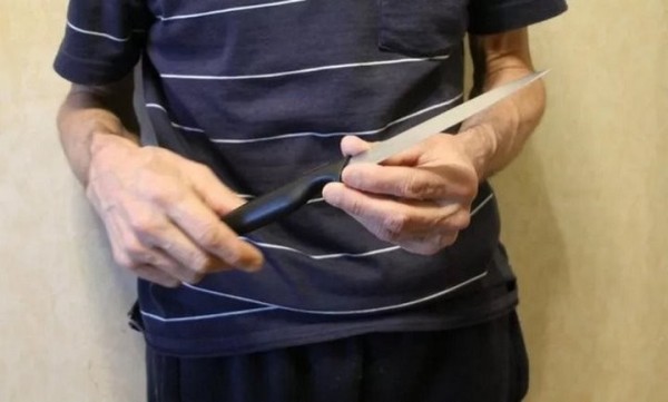 В милицию Бреста позвонили медики и сообщили, что к ним с ножевым ранением обратился мужчина. Что произошло? В милицию Бреста позвонили медики и сообщили, что к ним с ножевым ранением обратился мужчина. Что произошло?