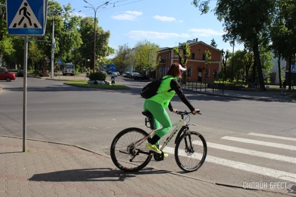 Эти правила велосипедист должен соблюдать при пересечении проезжей части Эти правила велосипедист должен соблюдать при пересечении проезжей части
