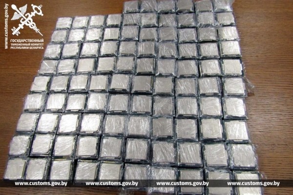 В Беларусь хотели незаконно ввезти 500 компьютерных процессоров В Беларусь хотели незаконно ввезти 500 компьютерных процессоров