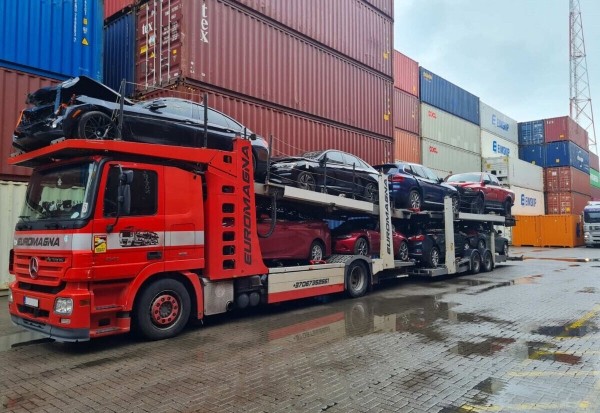 «Через Турцию — 5 000 евро сверху». Какие остались пути доставки «зависших» в Литве машин «Через Турцию — 5 000 евро сверху». Какие остались пути доставки «зависших» в Литве машин