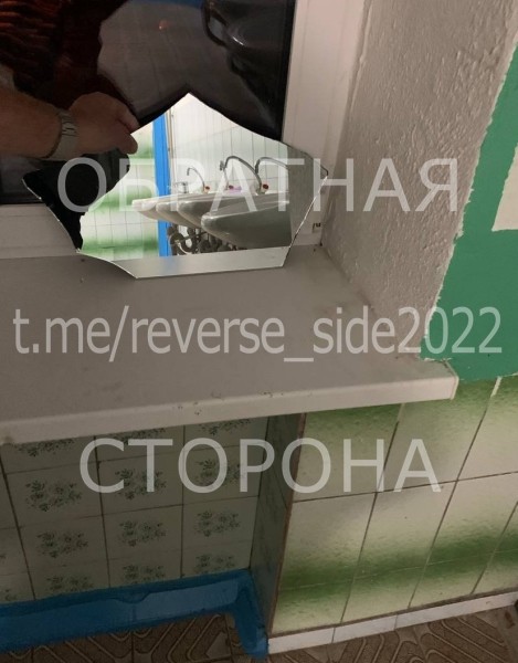 В Пинске 17-летний учащийся одного из колледжей устроил в общежитии пьяный дебош В Пинске 17-летний учащийся одного из колледжей устроил в общежитии пьяный дебош