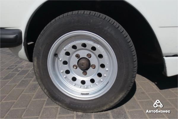 Погибать под забором такие автомобили не должны: мнение владельца Mercedes W123 Погибать под забором такие автомобили не должны: мнение владельца Mercedes W123