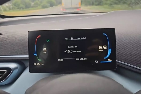 Брестчанин назвал реальным запас хода электромобиля в 305 км