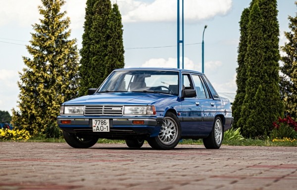 Это судьба! Брестчанин спустя 20 лет вернул и восстановил свою Mazda 929 из 80-х