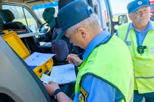 Перевес есть? А если проверим? Как в Беларуси взвешивают на дорогах грузовики, и почему это необходимо делать