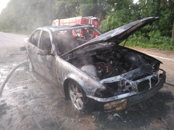 Возгорание автомобиля произошло в Каменецком районе Возгорание автомобиля произошло в Каменецком районе