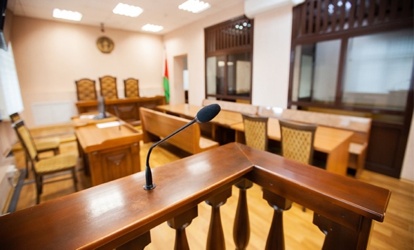 Суд взыскал с белоруса 12 тысяч рублей — он не отработал по распределению после колледжа Суд взыскал с белоруса 12 тысяч рублей — он не отработал по распределению после колледжа