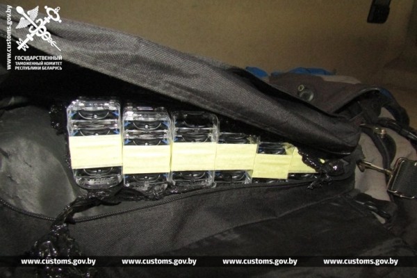 В Беларусь хотели незаконно ввезти 500 компьютерных процессоров В Беларусь хотели незаконно ввезти 500 компьютерных процессоров