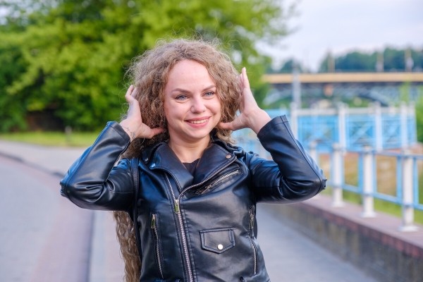 «Собирала на свадебное платье, а купила Иж „Юпитер“». Мотоледи из Беларуси рассказала о своих байках и опыте владения ими «Собирала на свадебное платье, а купила Иж „Юпитер“». Мотоледи из Беларуси рассказала о своих байках и опыте владения ими