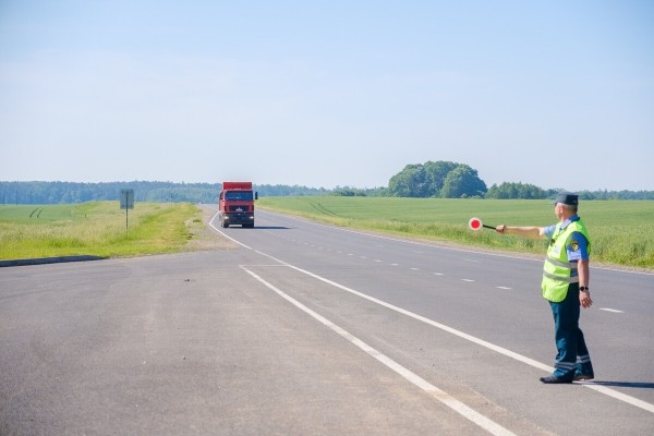 Перевес есть? А если проверим? Как в Беларуси взвешивают на дорогах грузовики, и почему это необходимо делать