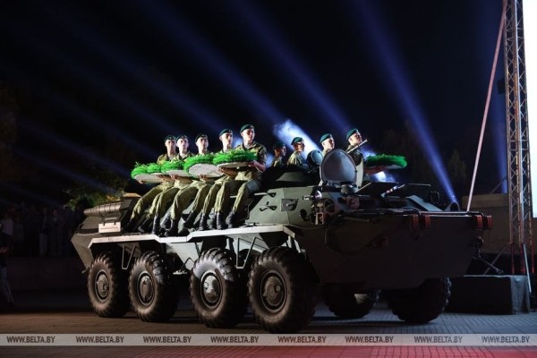 Митинг-реквием «Памяти павших - будьте достойны!» проходит в эти минуты в мемориальном комплексе «Брестская крепость-герой»