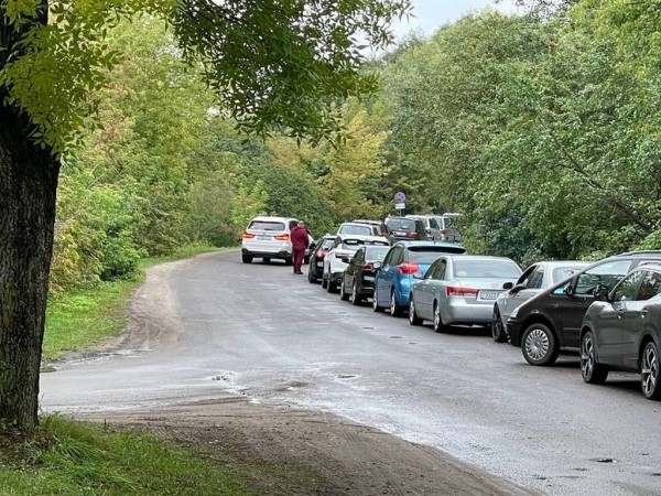 Самые большие очереди из легкового транспорта отмечаются на польской границе, где в погранпереходе «Брест» находится 450 машин