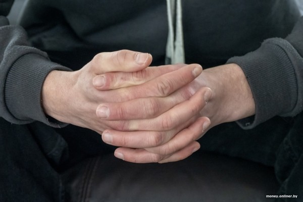 «За три года проиграл квартиру, сейчас должен 24 000 рублей». Эти белорусы потеряли деньги в онлайн-лотереях «За три года проиграл квартиру, сейчас должен 24 000 рублей». Эти белорусы потеряли деньги в онлайн-лотереях