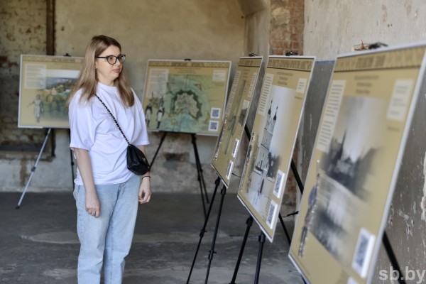 В Брестской крепости открылась выставка белорусско-российских фортификационных сооружений В Брестской крепости открылась выставка белорусско-российских фортификационных сооружений