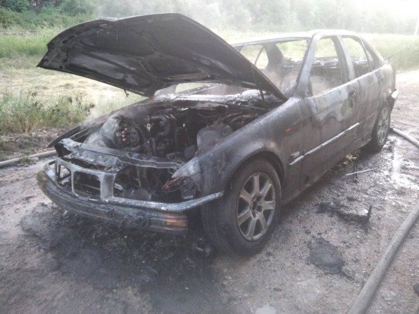 Возгорание автомобиля произошло в Каменецком районе Возгорание автомобиля произошло в Каменецком районе