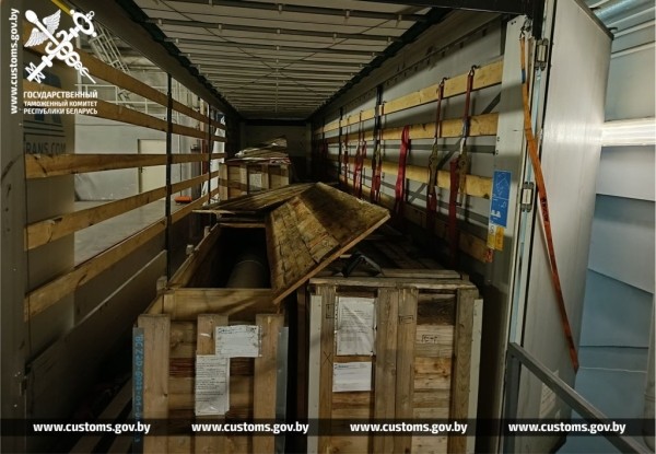 Брестские таможенники пресекли незаконное перемещение валов для бумагоделательных машин стоимостью порядка 328 тысяч рублей Брестские таможенники пресекли незаконное перемещение валов для бумагоделательных машин стоимостью порядка 328 тысяч рублей