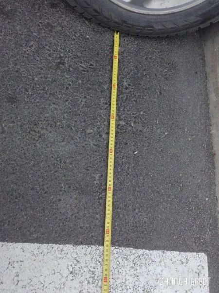 Читатель: Достали эти кривопаркощики. Ну как так можно парковаться!? Это ужас! Ну неужели нельзя ровнее поставить машину?
Читатель: Достали эти кривопаркощики. Ну как так можно парковаться!? Это ужас! Ну неужели нельзя ровнее поставить машину?