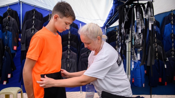 Сходили с восьмиклассником на рынок: сколько он потратил на подготовку к школе Сходили с восьмиклассником на рынок: сколько он потратил на подготовку к школе