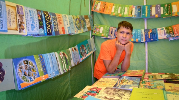 Сходили с восьмиклассником на рынок: сколько он потратил на подготовку к школе Сходили с восьмиклассником на рынок: сколько он потратил на подготовку к школе