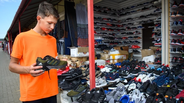 Сходили с восьмиклассником на рынок: сколько он потратил на подготовку к школе Сходили с восьмиклассником на рынок: сколько он потратил на подготовку к школе